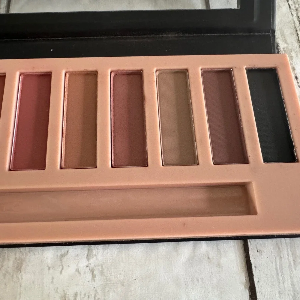 NakedS Stereo Depth Shaped 12-Color Eyeshadow Palette Warm Neutrals 8612-1